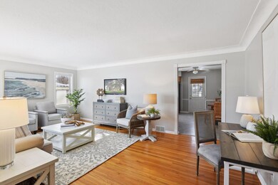 8634 Colfax Ave S, Bloomington, MN 55420 - photo 5