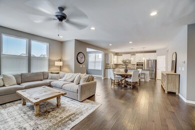 8-web-or-mls-Macintosh Ln-006