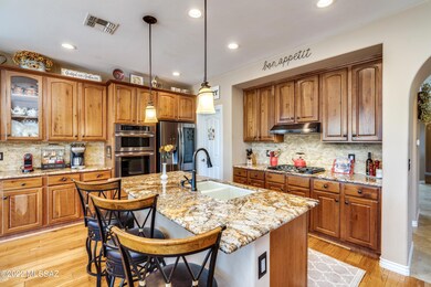 Stunning Kitchen, Large Island