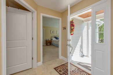 25 Bixby Farm Ln, Bedford, NH 03110 - photo 6