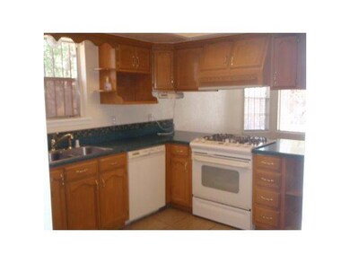 11417 Jack Cupit Ln, El Paso, TX 79936 - photo 5