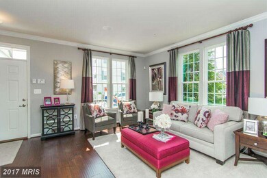 22872 Glacier Lily Dr, Clarksburg, MD 20871 - photo 2