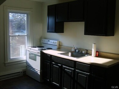 1742 W Linden St, Allentown, PA 18104 - photo 7