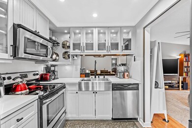 2761 S Oakland Forest Dr unit 204, Oakland Park, FL 33309 - photo 6