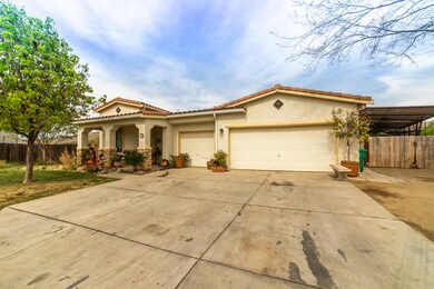 638 N Doree Place, Porterville, CA 93257 - photo 2