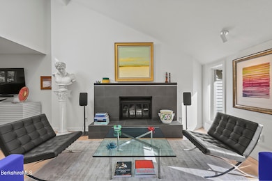 15 Wexford Ct unit 33, Lenox, MA 01240 - photo 6