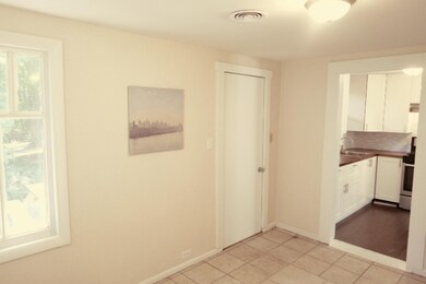 929 Edison St, Kalamazoo, MI 49004 - photo 5