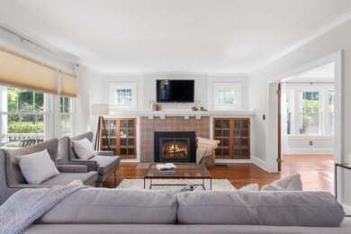 419 E North Broadway