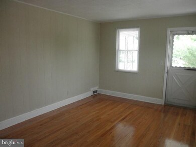 5922 Eurith Ave, Baltimore, MD 21206 - photo 2