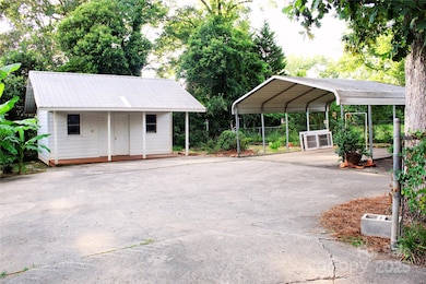 263 N 5th St, Albemarle, NC 28001 - photo 3