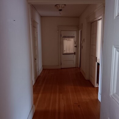 21 Grovenor Rd unit 2, Jamaica Plain, MA 02130 - photo 5