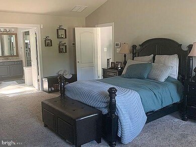 1108 Quaker Dr, Huntingtown, MD 20639 - photo 5