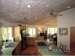 HUGE KITCHEN