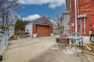 4 Walters Ave, Staten Island, NY 10301 - photo 6