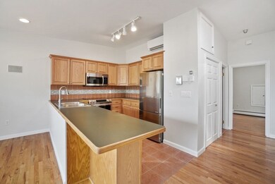 35 Worcester St unit 5, Boston, MA 02118 - photo 4