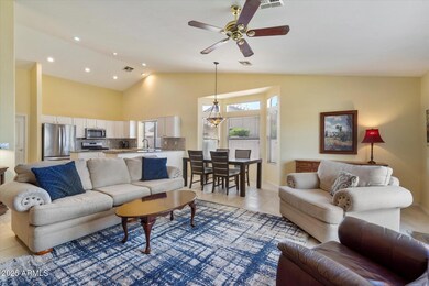 8306 W Escuda Dr, Peoria, AZ 85382 - photo 5