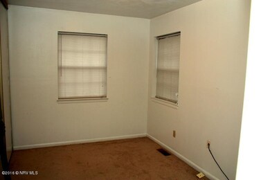 470 Charles St, Blacksburg, VA 24060 - photo 7
