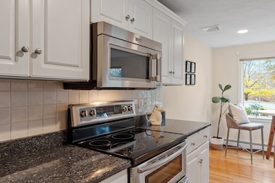 28 Partridge Ln, Lynnfield, MA 01940 - photo 3