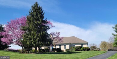 35385 Carnoustie Cir, Round Hill, VA 20141 - photo 2