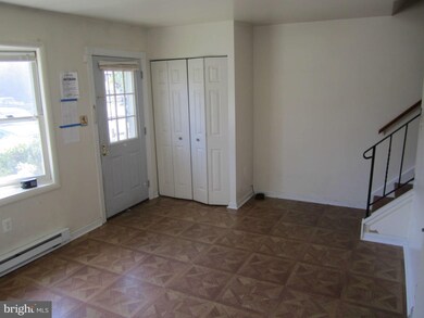 13 Peach Orchard Ct, Brunswick, MD 21716 - photo 2