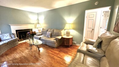 1901 W Hillsdale St, Lansing, MI 48915 - photo 3