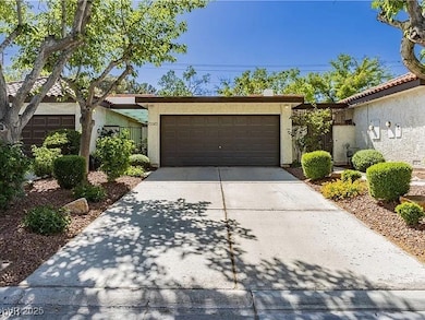 4567 Madreperla St, Las Vegas, NV 89121 - photo 3