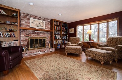 1 Commonwealth Park, Wellesley Hills, MA 02481 - photo 5