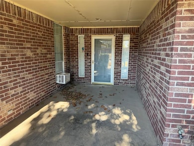 5805 NW 101st St, Oklahoma City, OK 73162 - photo 3