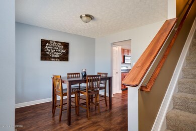 10101 Mountain Laurel Ln, Louisville, KY 40228 - photo 4