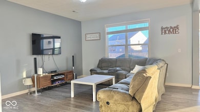 2125 Lakecrest Dr, Columbus, IN 47201 - photo 7