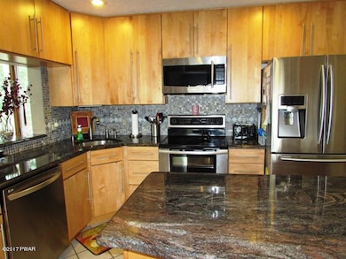 224 Remuda Dr, Hawley, PA 18428 - photo 3