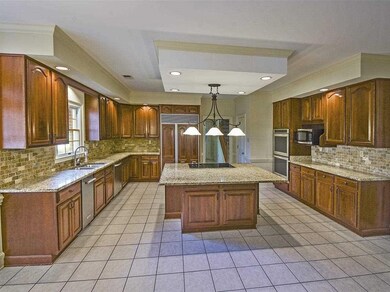Granite tops, Subzero fridge, icemaker, loads of c