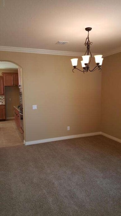 FORMAL DINING
