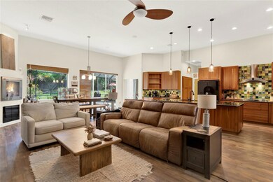 831 Palm Cove Dr, Orlando, FL 32835 - photo 3