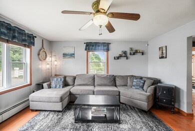 956 Varnum Ave, Lowell, MA 01854 - photo 2