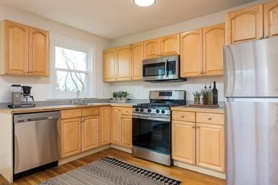 82 Munroe St unit 11, Somerville, MA 02143 - photo 4