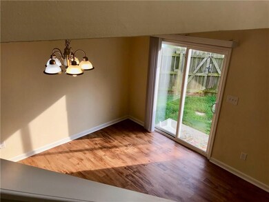 711 Pine Lake Dr, Greenwood, IN 46143 - photo 6