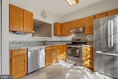 6920 Flag Harbor Dr, District Heights, MD 20747 - photo 6