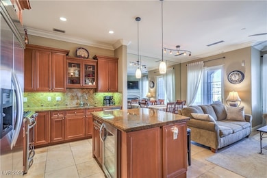 Kitchen overlooks Family Room with Lake and Mounta