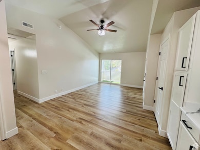 8077 W Copperfield Place unit 32, Magna, UT 84044 - photo 5