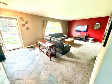14775 W Honey Ln, New Berlin, WI 53151 - photo 7