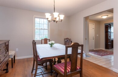 30 Darby Ln, Bedford, NH 03110 - photo 4