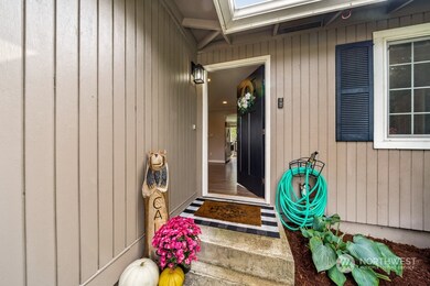 2740 Green River Ct, Enumclaw, WA 98022 - photo 2