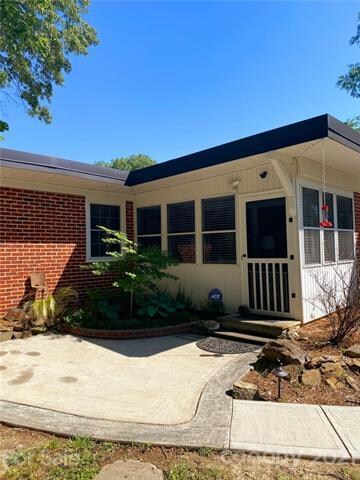 302 S White St, Marshville, NC 28103 - photo 6