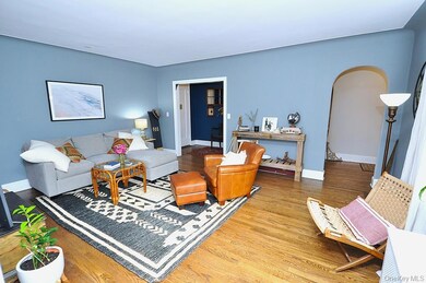 209 Garth Rd unit 2B, Scarsdale, NY 10583 - photo 3