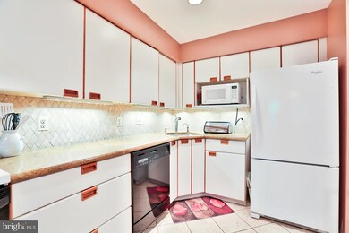 3 Pipe Hill Ct unit B, Baltimore, MD 21209 - photo 5