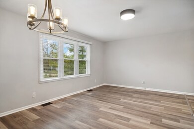 Dinning /Family Room combo