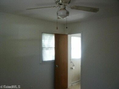 2306 Wachovia Dr, Greensboro, NC 27403 - photo 7