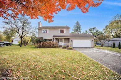 5296 Pine Knob Ln, Clarkston, MI 48346 - photo 2