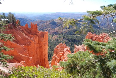 150 S Solitude Trail, Duck Creek Village, UT 84762 - photo 2